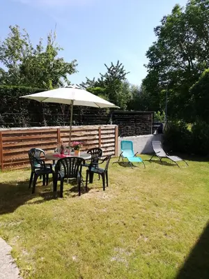 Jardin de l'établissement GITE LA BLANCHE LONGERE