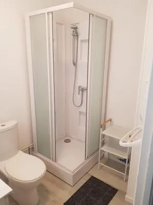 Salle de bains dans l'établissement Le studio du quai