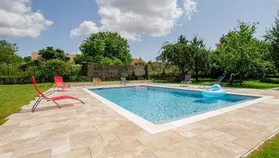 Piscine de l'établissement La remise de tatanne ou située à proximité