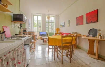 Cuisine ou kitchenette dans l'établissement Parenthese