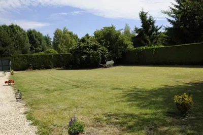 Jardin de l'établissement Le gite du passage