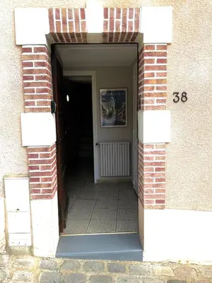 Façade ou entrée de l'établissement Le Gîte des Bénédictins