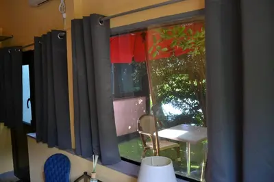 Jardin de l'établissement Maison 9 km Disneyland 30 min Paris