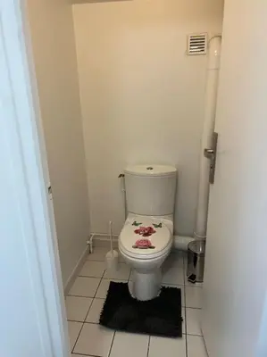 Salle de bains dans l'établissement Kings Villa near Disneyland reserved only for family with kids