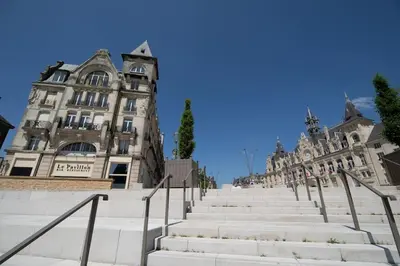 Plan de l'établissement La Suite 7 Gîte Urbain