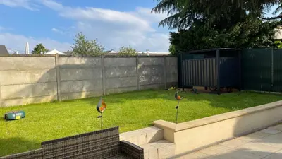 Jardin de l'établissement Chambre Evasion - SDB WC Privatif - Entrée autonome - Grande TV NETFLIX