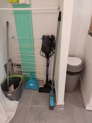Salle de bains dans l'établissement La Ribemontoise, calme et proche commerces