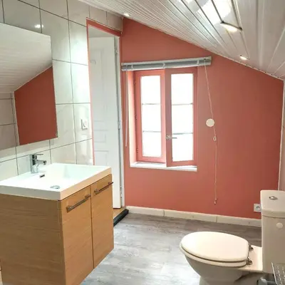 Salle de bains dans l'établissement L'envol