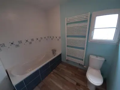 Salle de bains dans l'établissement Le chant des oiseaux