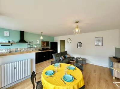 Cuisine ou kitchenette dans l'établissement DOM' - Proche Arena Boulingrin