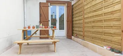 Balcon ou terrasse dans l'établissement Appartement au rez-de-chaussée avec jardin privé