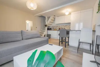 Cuisine ou kitchenette dans l'établissement Triplex cosy