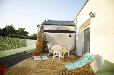 Terrasse ou espace extérieur de l'établissement Magnifique Maison de plain-pied Neuf