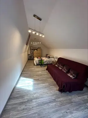 Coin salon dans l'établissement Maisonnette privatisée