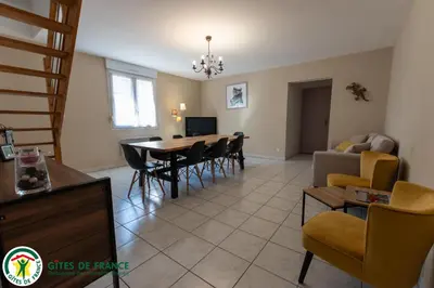Coin salon dans l'établissement L'Appart de La Goutte d'Or