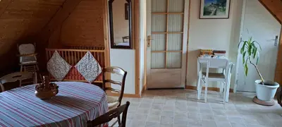 Un ou plusieurs lits dans un hébergement de l'établissement LOCATION à COUCY LE CHATEAU