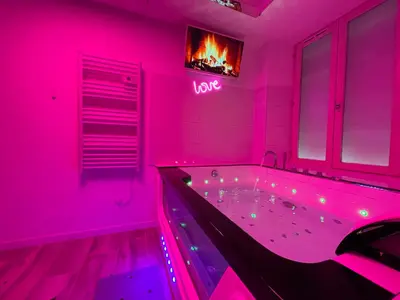 Plan de l'établissement Studio Love Room spa 2 places et cinéma
