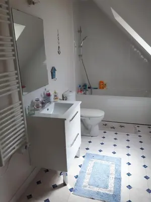 Salle de bains dans l'établissement Chambres chez l habitant