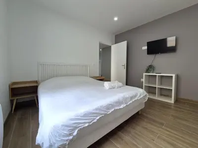 Un ou plusieurs lits dans un hébergement de l'établissement Abu Dhabi, magnifique maison