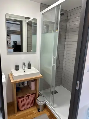Salle de bains dans l'établissement République