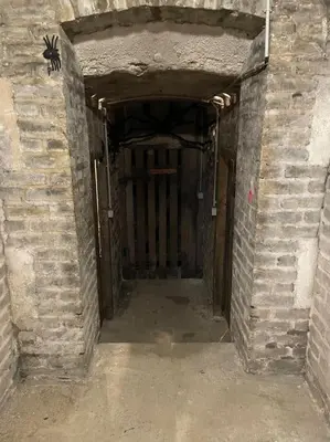 Plan de l'établissement Repaire du sorcier, escape game, nuit atypique