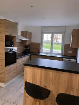 Cuisine ou kitchenette dans l'établissement À La Rondayette - Le refuge calme en pleine nature
