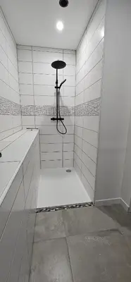 Salle de bains dans l'établissement Le Clos Maldier - Gîte Les Ecureuils