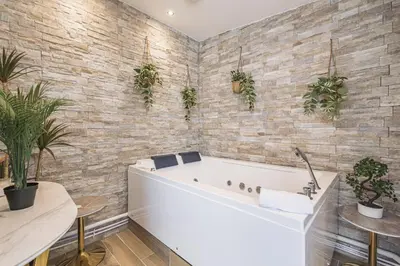 Plan de l'établissement Pentagone 1 SPA PRIVE