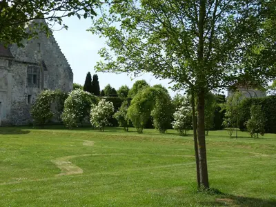 Jardin de l'établissement Manoir du Plessis au Bois
