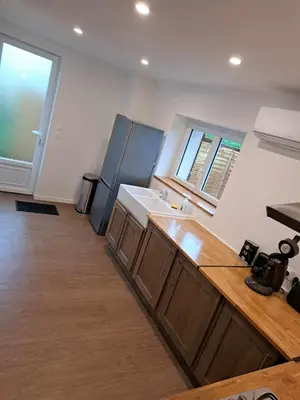 Cuisine ou kitchenette dans l'établissement Gîte des deux L