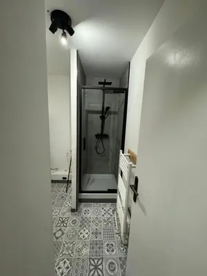 Salle de bains dans l'établissement Appartement Cosy dans le coeur de Witry-les-Reims