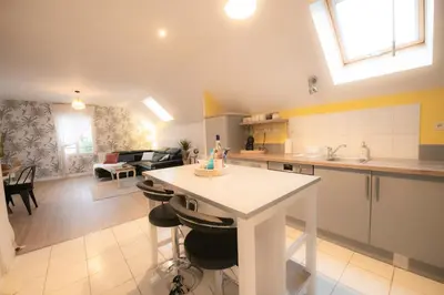 Cuisine ou kitchenette dans l'établissement Gîte les hauts de Verberie - appartement calme et lumineux