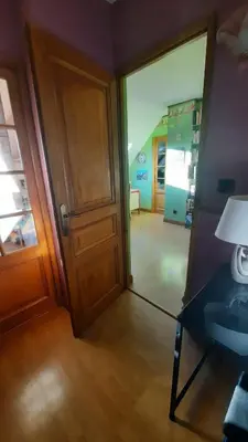Télévision ou salle de divertissement dans l'établissement Maison de campagne près d'un plan d'eau et des belles forêts !