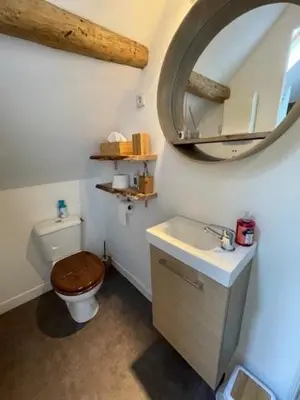 Salle de bains dans l'établissement Cosy sur Ourcq