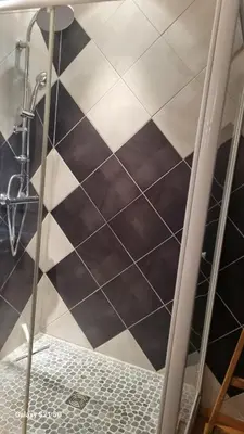 Salle de bains dans l'établissement La Bar La Bonne