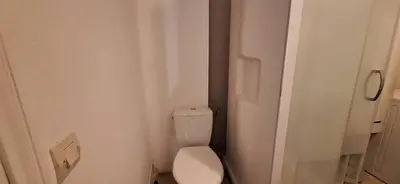 Salle de bains dans l'établissement hôtel- restaurant le Saint Quentin
