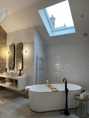 Salle de bains dans l'établissement La Suite Arbane SPA & sauna - Avarum