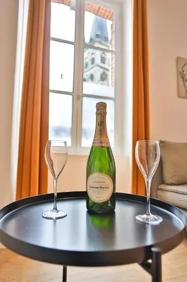 Boissons dans l'établissement Au 38, Charme et Confort dans notre T2 à Epernay
