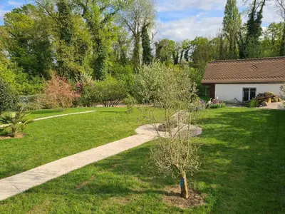 Jardin de l'établissement Chez Jaja et Phiphi