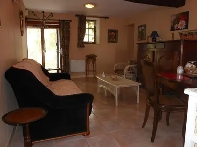 Coin salon dans l'établissement Gîte de Châteaurenard