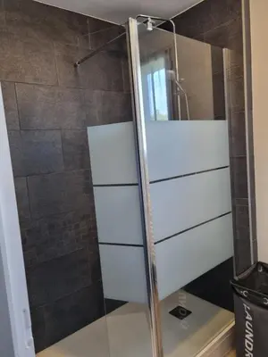Salle de bains dans l'établissement Gîte du Grand frêne