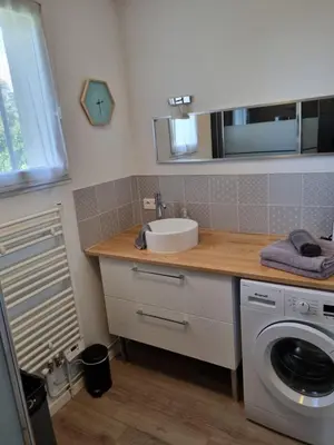 Cuisine ou kitchenette dans l'établissement Gîte du Grand frêne
