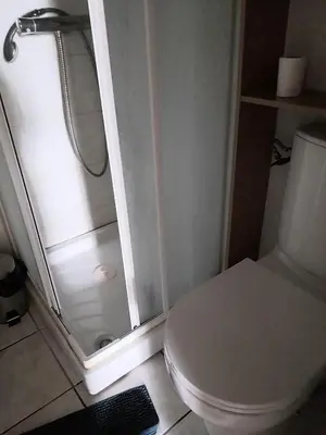 Salle de bains dans l'établissement Gîte les cocottes