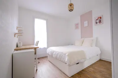 Un ou plusieurs lits dans un hébergement de l'établissement La Rouette - Chambres privées