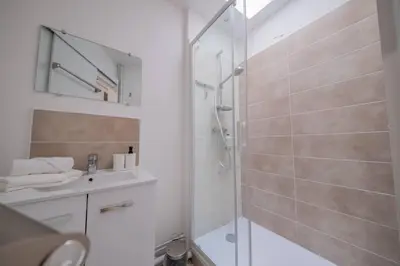 Salle de bains dans l'établissement Sommet Remois Cathedrale