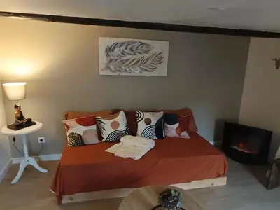 Un ou plusieurs lits dans un hébergement de l'établissement A1 Champagne Résidence - 200 m2 14 personnes 2 toilets 4 showers - hyper centre - Chalons en Champagne