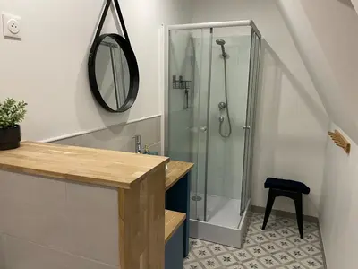 Salle de bains dans l'établissement Bel appartement 2 chambres