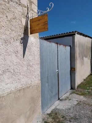 Plan de l'établissement Agréable chambre pour 2 avec salle de bain et terrasse privées