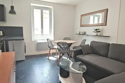 Coin salon dans l'établissement Charmant cocon au cœur de Reims