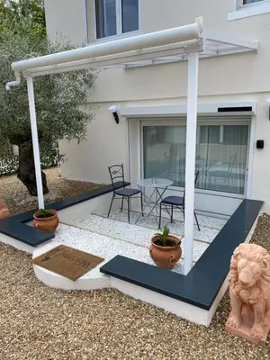 Balcon ou terrasse dans l'établissement appart studio RDC de maison avec extérieur proche Reims